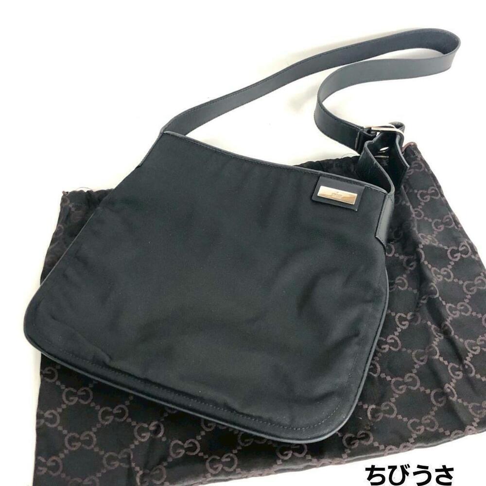 GUCCI Shoulder Bag Leather Black Crossbody Messenger GG